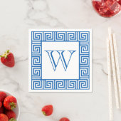 Serviette En Papier Monogram Blue & White Style grec clé style papier  (En situation)