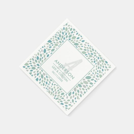Serviette En Papier Monogramme Abstrait vert en bord de mer Mariage (Coin)