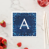 Serviette En Papier Monogramme Confetti en diamant bleu et argenté (En situation)