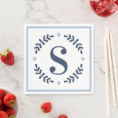 Serviette En Papier Monogramme de couronne de laurier bleu marine (En situation)