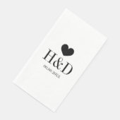 Serviette En Papier monogramme de mariage de coeur noir et blanc (Coin)
