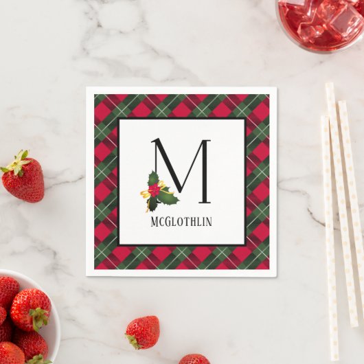 Serviette En Papier Monogramme de Noël Holly Plaid M Personnalisé (En situation)