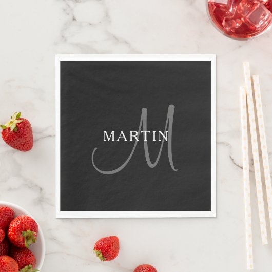 Serviette En Papier Monogramme de nom élégant | Noir Blanc & Gris (En situation)