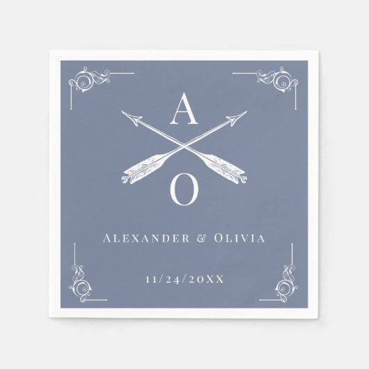 Serviette En Papier Monogramme et flèches bleu poussiéreux Mariage (Devant)