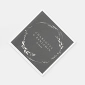 Serviette En Papier Monogramme floral noir et blanc sur mesure (Coin)