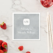 Serviette En Papier Monogramme gris simple et chic avec nom (En situation)
