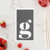 Serviette En Papier Monogramme minimal initial en gras noir (En situation)