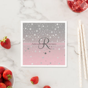 Serviette En Papier Monogramme Nom rose Gris argenté étoiles Mariage