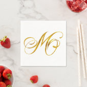 Serviette En Papier Monogramme personnalisé M Faux Gold Foil Monogramm (En situation)