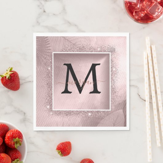 Serviette En Papier Monogramme rose Parties scintillant or (En situation)