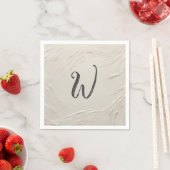 Serviette En Papier Monogramme sur texture ivoire abstraite (En situation)