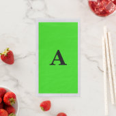 Serviette En Papier Monogramme vert néon initial blanc personnalisé ar (En situation)