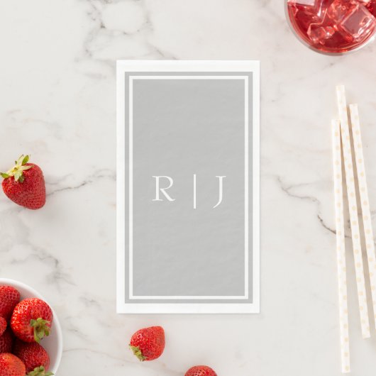Serviette En Papier Monogrammes gris gris blanc Classy Mariage tendanc (En situation)
