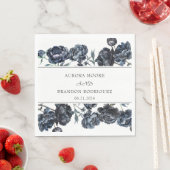 Serviette En Papier Moody foncé Gothique Bleu Floral Mariage (En situation)