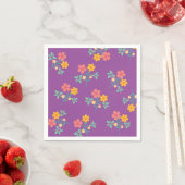 Serviette En Papier Motif de bouquet Retro Daisy en violet (En situation)