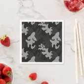 Serviette En Papier Motif de camouflage noir (En situation)