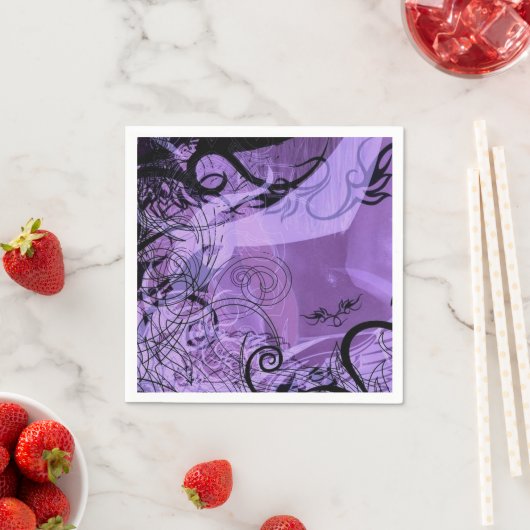 Serviette En Papier Motif de goth violet et noir (En situation)