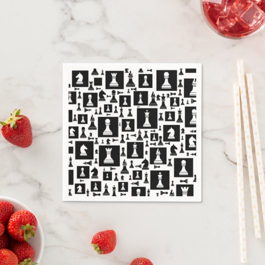 Serviette En Papier Motif de pièces d'échecs - noir et blanc (En situation)