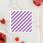 Serviette En Papier Motif Diagonal Violet Et Blanc (En situation)