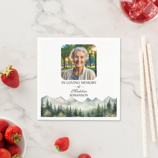 Serviette En Papier Mountains and Trees Celebration Of Life Funeral (En situation)