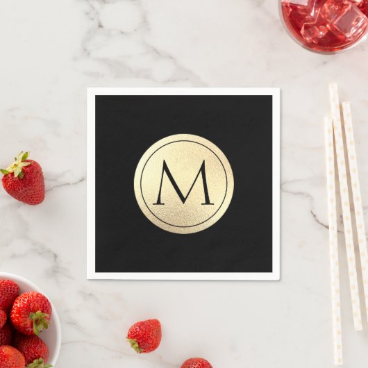 Serviette En Papier Naples Faux Gold Foil Monogram (En situation)