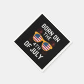 Serviette En Papier Né Sur Les Lunettes De Soleil D'Anniversaire 4 jui (Coin)