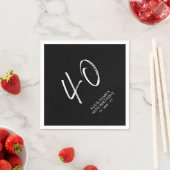 Serviette En Papier Noir & Blanc | Brosse Script 40e fête d'anniversai (En situation)