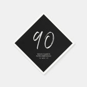 Serviette En Papier Noir & Blanc | Brosse Script 90e fête d'anniversai (Coin)