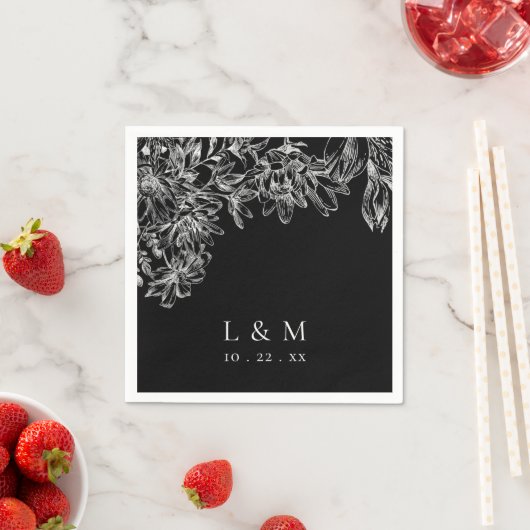 Serviette En Papier Noir Blanc Monogramme Mariage Floral Napkins (En situation)