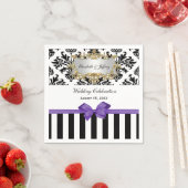 Serviette En Papier Noir Blanc Trait Damas Lilac Violet Ruban (En situation)