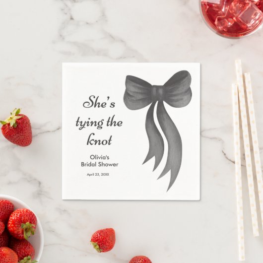 Serviette En Papier Noir Bow Elle Noue le Nœud Réception de Mariage (En situation)