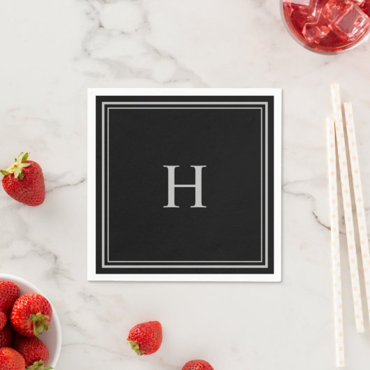 Serviette En Papier Noir classique simple avec Monogramme gris (En situation)
