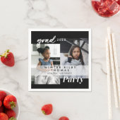 Serviette En Papier Noir moderne Alors & Maintenant Deux Soirée de Gra (En situation)