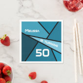 Serviette En Papier NOM 50 Anniversaire Turquoise géométrique Abstrait (En situation)