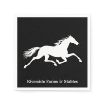 Nom d'écurie de cheval équestre Noir