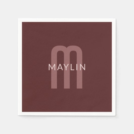 Serviette En Papier Nom Monogramme d'apparence moderne | Rouge marron (Devant)