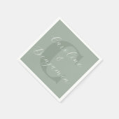 Serviette En Papier Noms de mariage chic en script monogramme vert sau (Coin)