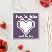 Serviette En Papier Nos Coeurs 8 bits en serviettes violettes (En situation)
