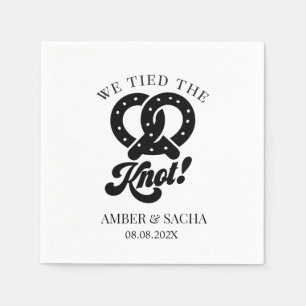 Serviette En Papier Nous Avons Lié Le Mariage Knot Pretzel