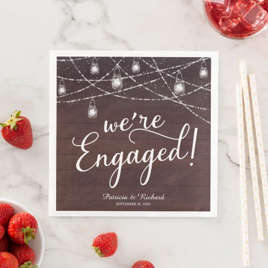 Serviette En Papier Nous sommes engagés Rustic Engagement Party (En situation)
