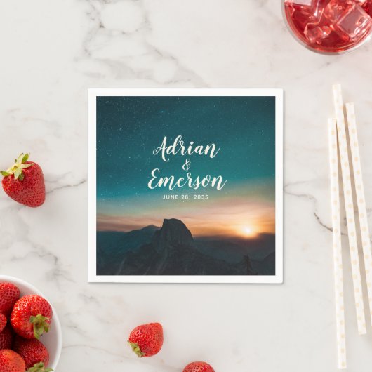 Serviette En Papier Nuit Sky Mountain Galaxy Sunrise Mariage moderne (En situation)
