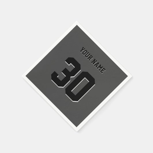 Serviette En Papier Numéro et nom personnalisés en noir simple (Coin)