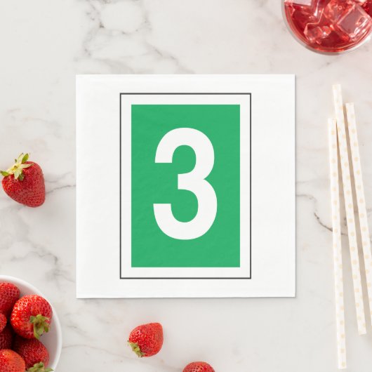 Serviette En Papier Numéro Trois Serviettes Blanches Et Vertes (En situation)