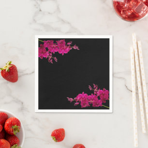 Serviette En Papier Orchidées Fuchsia sur Mariage noir