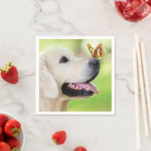 Serviette En Papier Oreiller À Lancer Du Labrador Et Du Papillon (En situation)