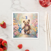 Serviette En Papier Ours en peluche et lapin dans un jardin pastel (En situation)