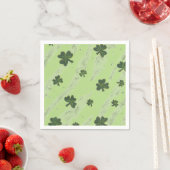 Serviette En Papier Papier à cocktail motif vert clair shamrock (En situation)