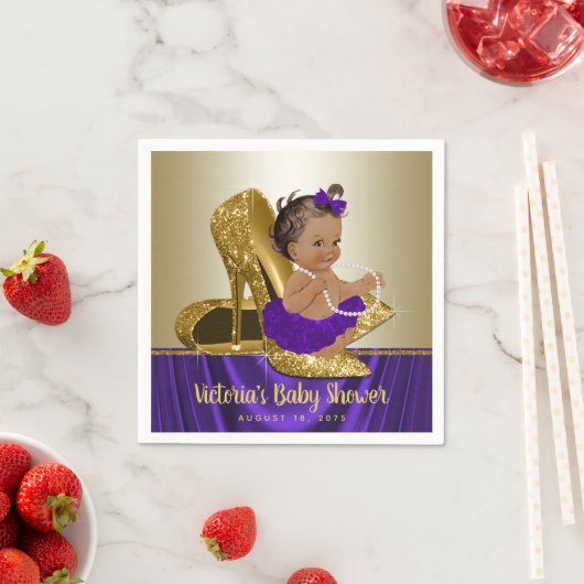 Serviette En Papier Papier Baby shower en or violet (En situation)