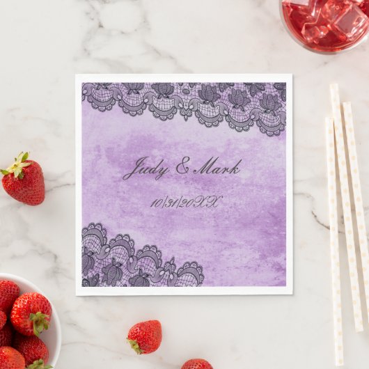 Serviette En Papier Papier Mariage gothique noir dentelle violet (En situation)