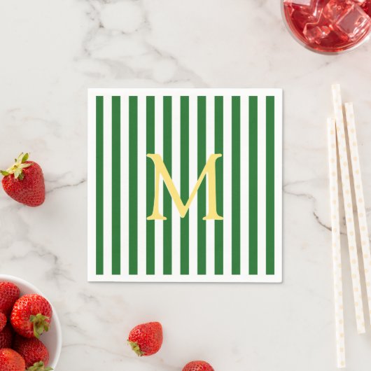 Serviette En Papier Papier monogramme vert et blanc rayé (En situation)